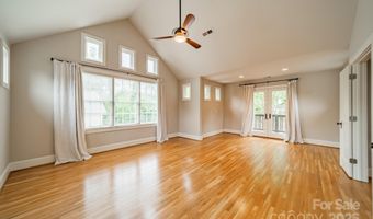 2400 Commonwealth Ave, Charlotte, NC 28205