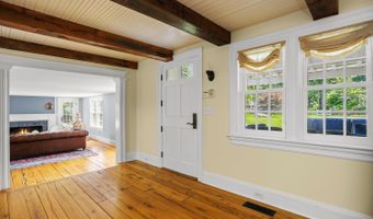 175 Cat Rock Rd, Cos Cob, CT 06807