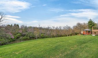 6092 Martha N Dr, Aurora, IN 47001