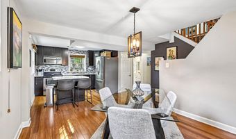 8014 KIDD St, Alexandria, VA 22309