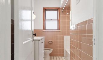 73 NEWMAN Ave 4, Bayonne, NJ 07002