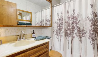 1882 Dillingham Dr, Allegan, MI 49010