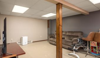 75 Village St, Bristol, CT 06010