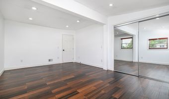 3 Henso Dr, Danbury, CT 06811