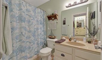 1403 Old Briar Trl, Auburn, IN 46706