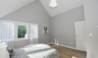 15 Elizabeth Rd, Canton, CT 06019