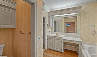 1103 Arbor Pl, Brandon, MS 39042