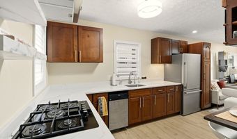 985 Peerless Ave, Akron, OH 44320