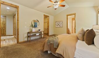 60826 Goldenwood Loop, Bend, OR 97702