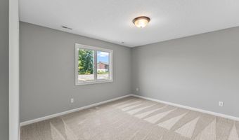 1700 Badger Ln, Auburn, IN 46706