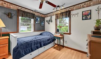 4 N CONESTOGA VIEW Dr, Akron, PA 17501
