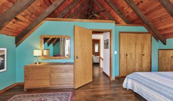55 Lakeview Dr, Adirondack, NY 12808
