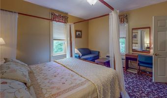 5696 Steubenville Rd SE, Amsterdam, OH 43903