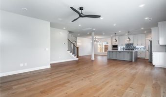 3601 SW Aurora Ln, Bentonville, AR 72713