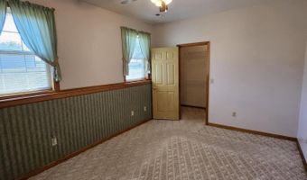 16427 Farm Road 2007, Aurora, MO 65605