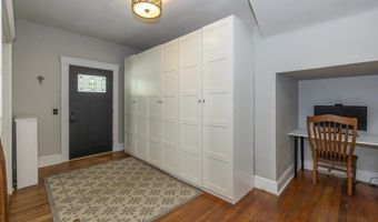 58 Maple Ave 58, Andover, MA 01810