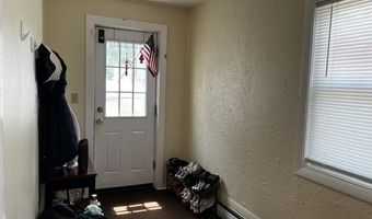 26 Cook St, Auburn, ME 04210