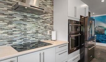232 Kamahao Cir, Wailuku, HI 96793