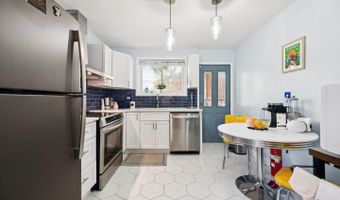 4329 H St SE, Washington, DC 20019