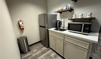 206 SW 8th St 112, Bentonville, AR 72712