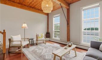 40 Web Ave 11, North Kingstown, RI 02852