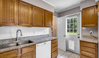 7105 Mandarin Dr, Biloxi, MS 39532