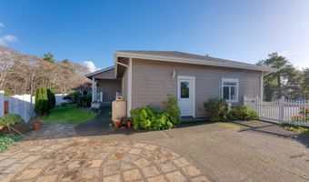 96546 SUNRIDGE Ter, Brookings, OR 97415