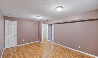 7872 142nd St W, Apple Valley, MN 55124