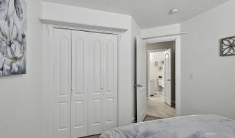 310 Oakridge Dr, Elko, NV 89801