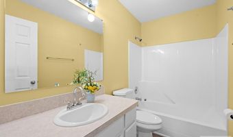 2851 E Chasewood Dr, Ammon, ID 83406