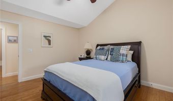 315 Old River Rd 6, Lincoln, RI 02838