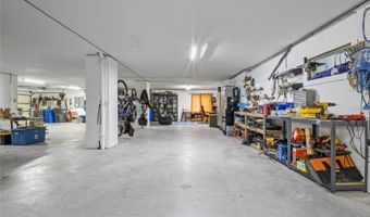 807 CHIPAWAY Dr, Apollo Beach, FL 33572