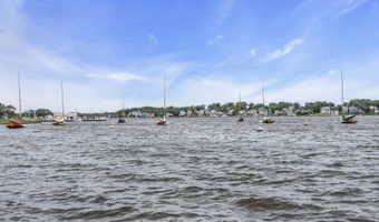 99 Holly Ln, Bayville, NJ 08721