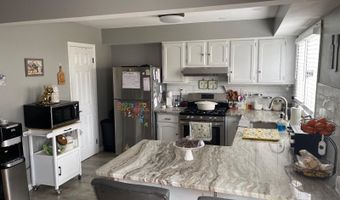 4 Sickle St, Andover, NJ 07801