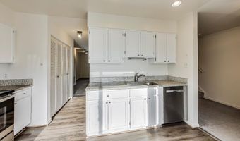 16 DUDLEY Ct 7, Bethesda, MD 20814