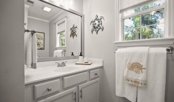 24 Thomas Sumter St, Beaufort, SC 29907