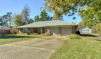 3923 N Thompkins Ave, Bethany, OK 73008