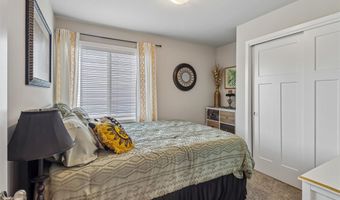 810 NE Meadow Landing Dr, Ankeny, IA 50021