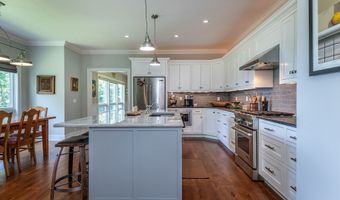 199 Henry Sanford Rd, Bridgewater, CT 06752