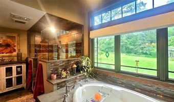 1912 S Oak Knoll Dr NE, Alexandria, MN 56308