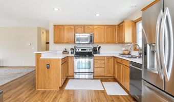 802 13th St SE, Altoona, IA 50009