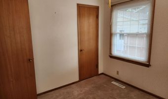 1508 Roosevelt Dr, Atlantic, IA 50022