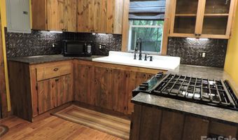 963 Melton Branch Rd, Bakersville, NC 28705