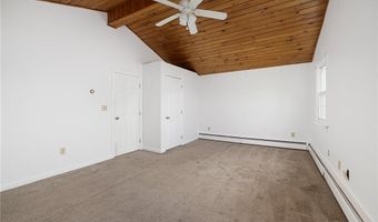 52 Pleasant View Rd, Warwick, RI 02888