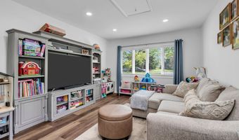 511 Line Rd, Aberdeen, NJ 07747