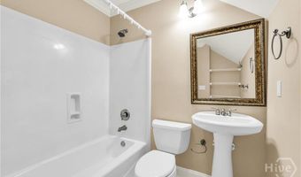 5 Pinebrook Ct, Savannah, GA 31405