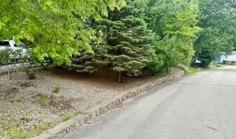81 Sherwood Valley Ln, Coventry, RI 02816