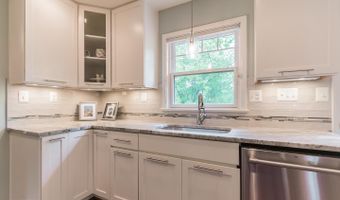 5336 WAPAKONETA Rd, Bethesda, MD 20816