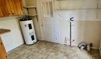 1716 Hatch Pkwy N, Baxley, GA 31513