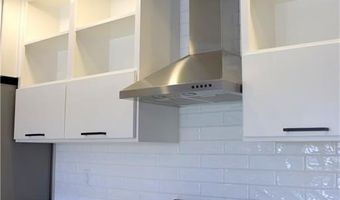 2302 SW I St 204, Bentonville, AR 72712